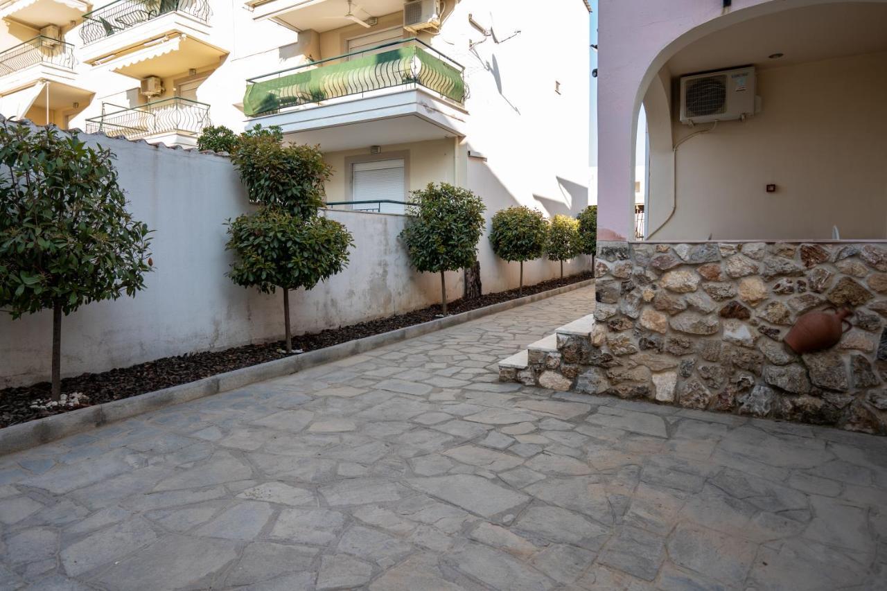 Magdalene'S Premium Apartments Ofrinion Exterior photo